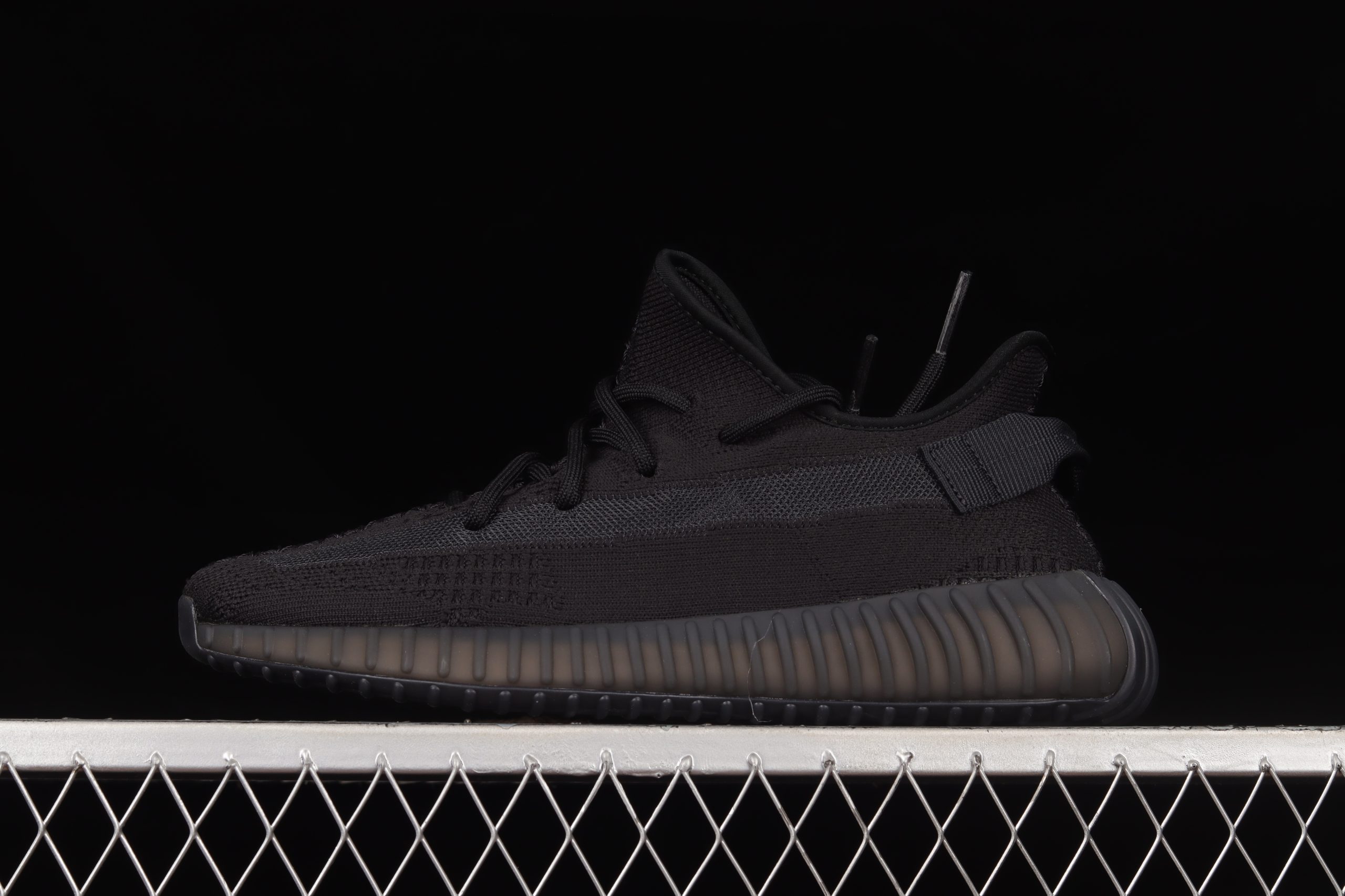 Adidas Yeezy 350 Boost V2 Onyx HQ4540 - HomeFavo