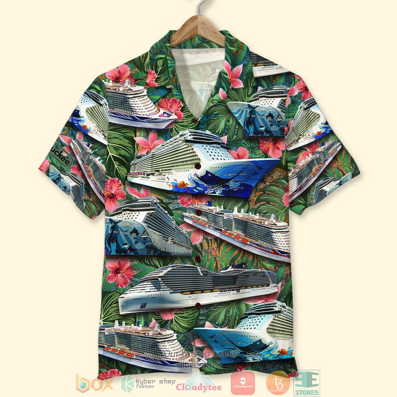 Cruising Seamless Boat Pattern Hawaiian Shirt